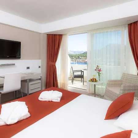 Hotel Rmh Lafodia & Wellness