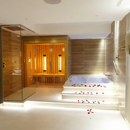 Rmh Lafodia & Wellness Hotel 4*