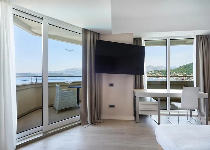 Rmh Lafodia & Wellness 4* Лопуд