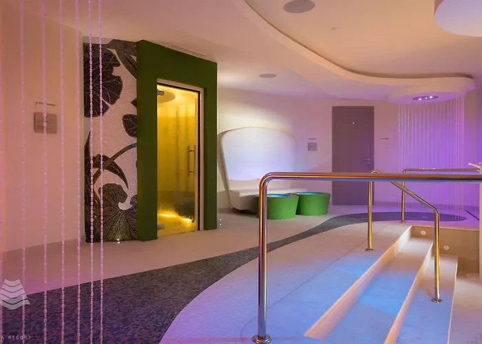 Отель Rmh Lafodia & Wellness